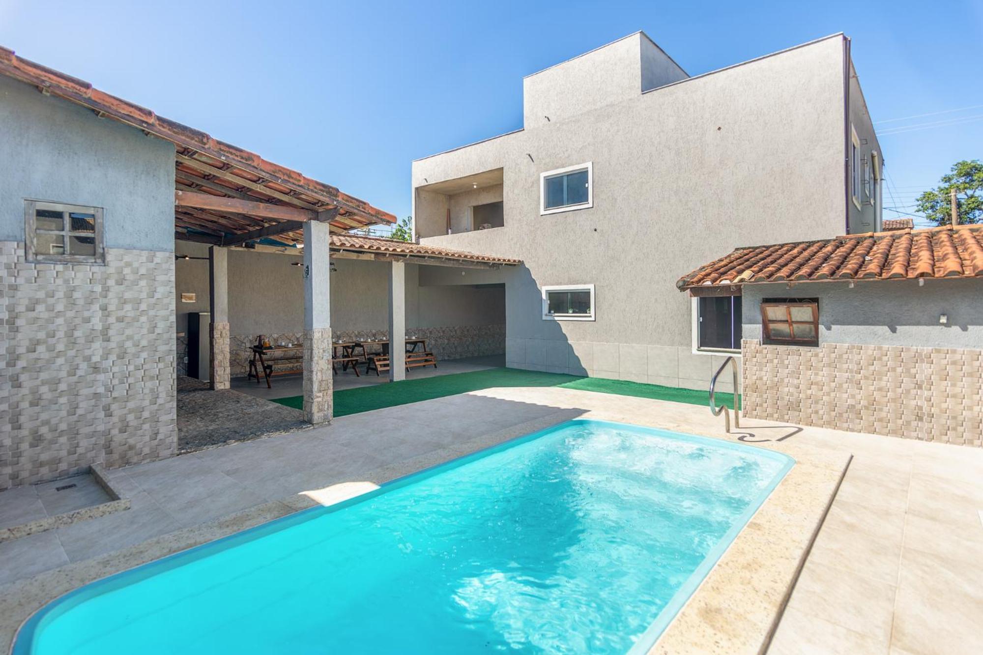 Refugio Tropical Casa De Praia Com Piscina Aquecida E 4 Suites E Garagem 3 Carros, 800 Mtrs Da Praia Internet 700 Mbps, Condominio Privado Com Pista De Skate , Quadra De Futevolei , Campos E Quadras De Futebol! كابو فريو المظهر الخارجي الصورة