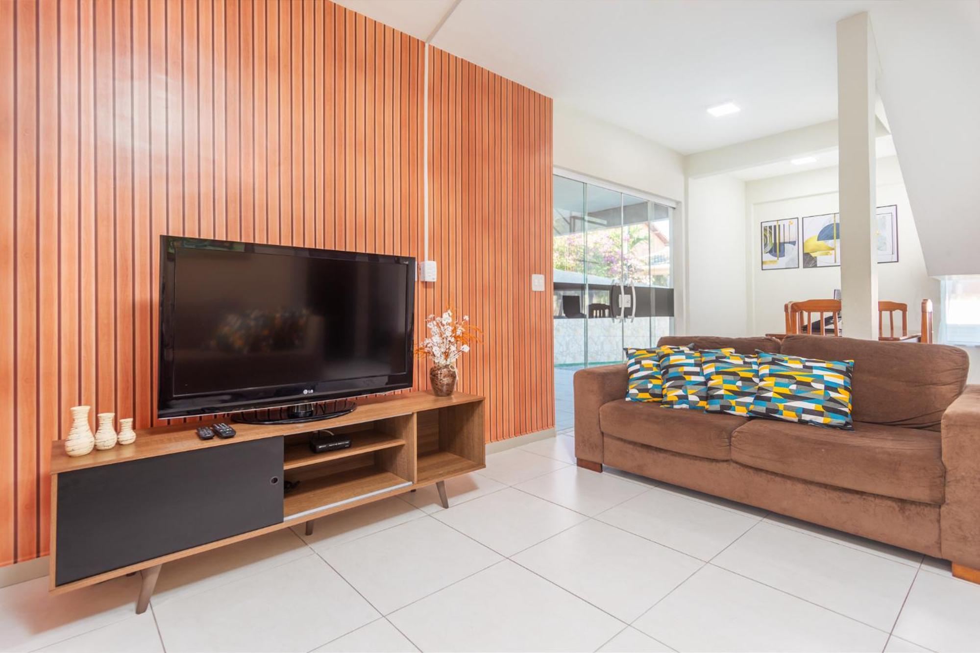 Refugio Tropical Casa De Praia Com Piscina Aquecida E 4 Suites E Garagem 3 Carros, 800 Mtrs Da Praia Internet 700 Mbps, Condominio Privado Com Pista De Skate , Quadra De Futevolei , Campos E Quadras De Futebol! كابو فريو المظهر الخارجي الصورة